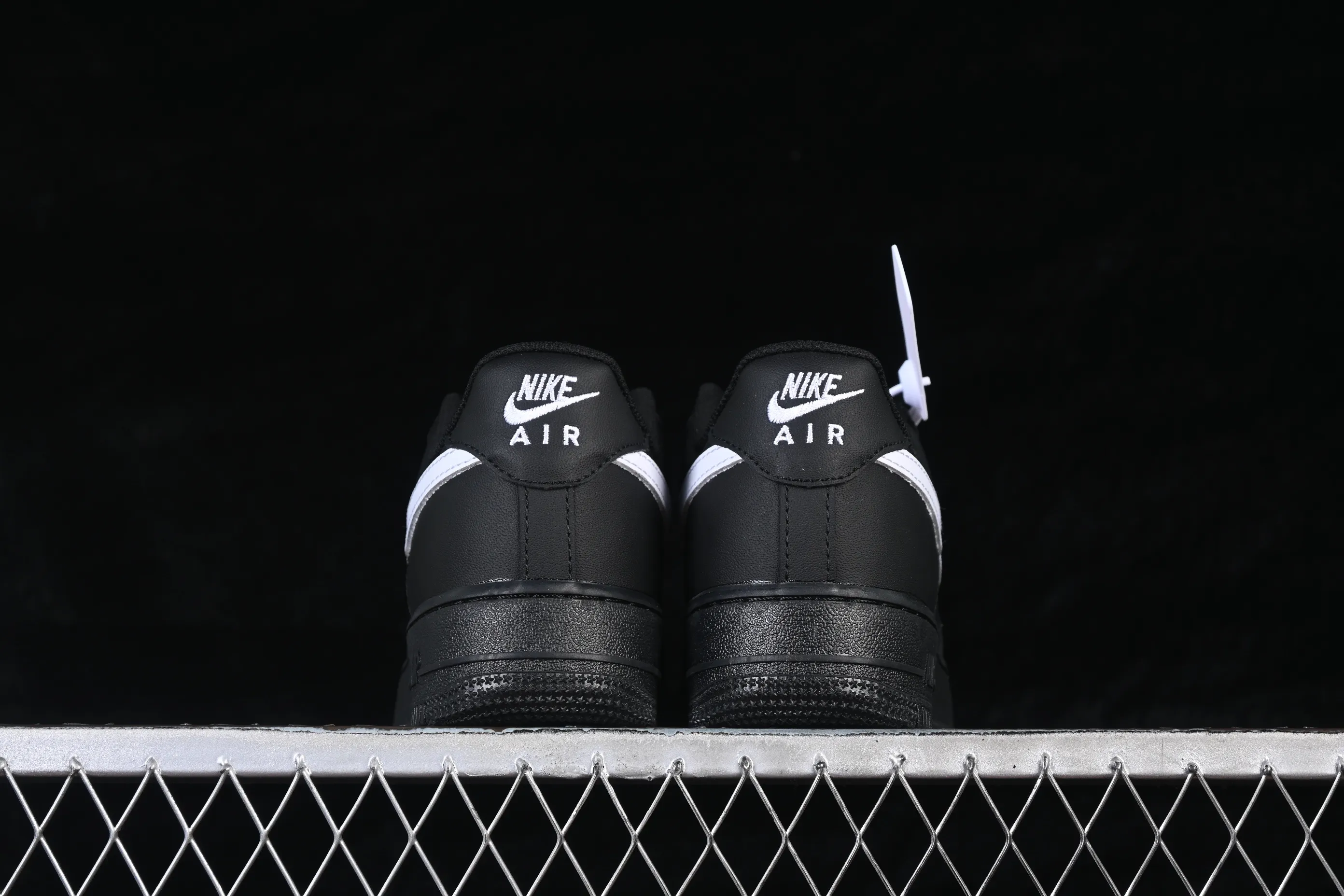 All categories Nk Air Force 1 Air Force series Nk Air Force 1 Low Air Force low-top Nike Air Force 1'07 Low Classic black and white hook Air Force 1 low-top casual sneakers FZ0627-010